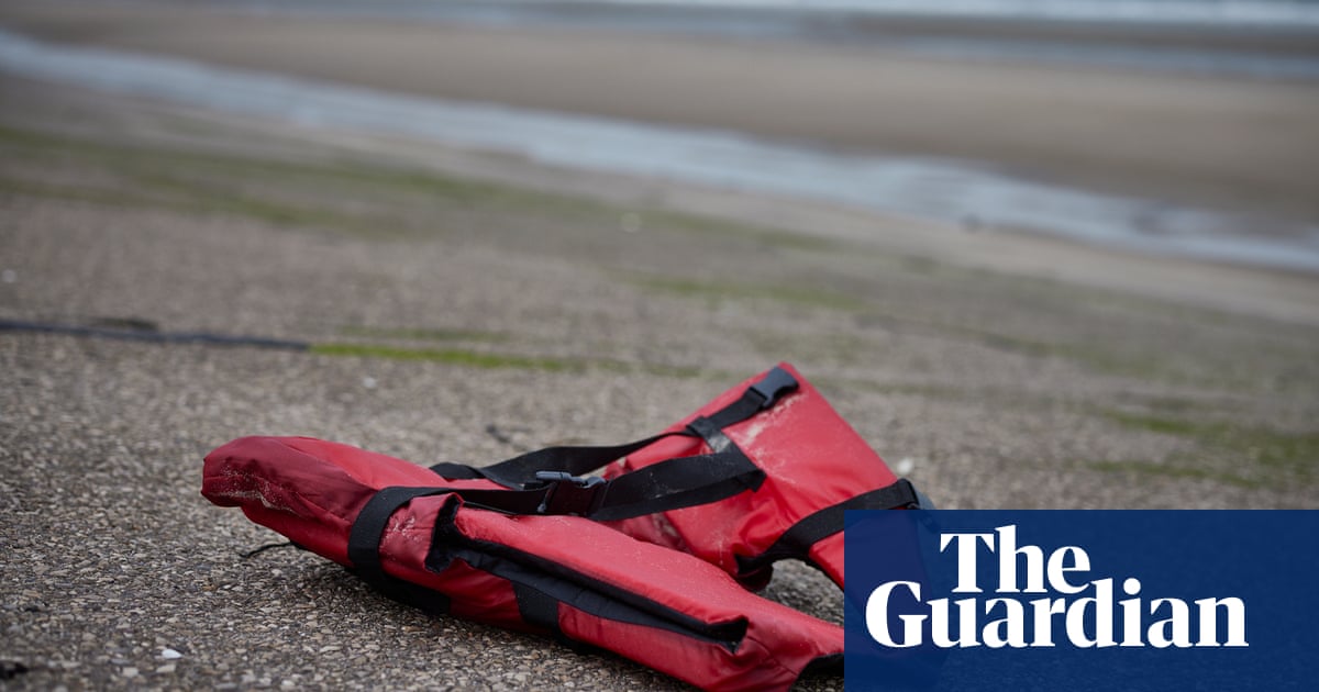 France rescues extra 100 folks making an attempt to cross to UK on Christmas Day | Migration