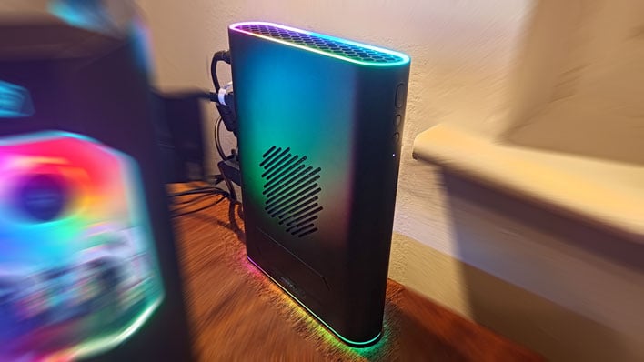 OneXGPU 2 eGPU Evaluate: Radeon RX 7800M Turns Modest PCs Into Gaming Beasts