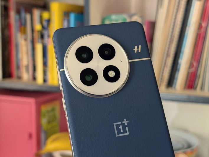 OnePlus 13 Evaluate: Flagship Killer Cellphone Takes On CES For The Win