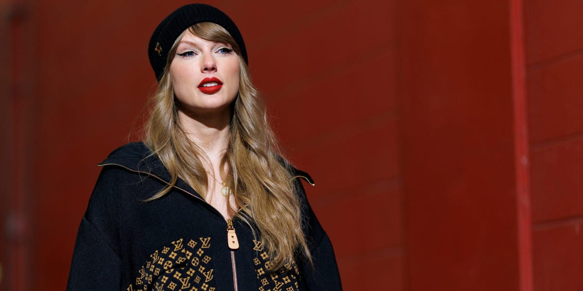 Taylor Swift’s ,000 Outfit Introduced Again a Controversial Development