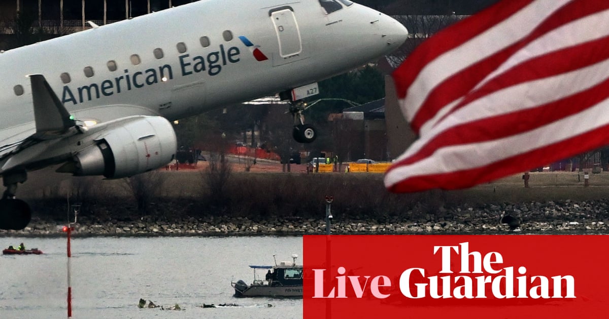 Washington DC airplane crash: greater than 40 our bodies recovered; Trump claims military helicopter was flying too excessive – reside updates | Washington DC airplane crash