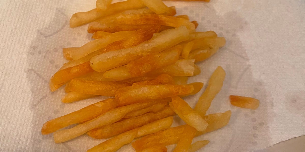 Making Fries Utilizing My Oven, Air Fryer, Grill, and Range, Clear Winner