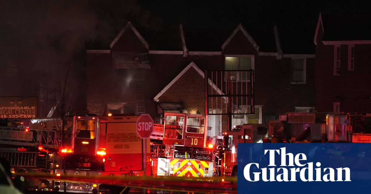 Small airplane crashes in Philadelphia and units houses on hearth | Philadelphia