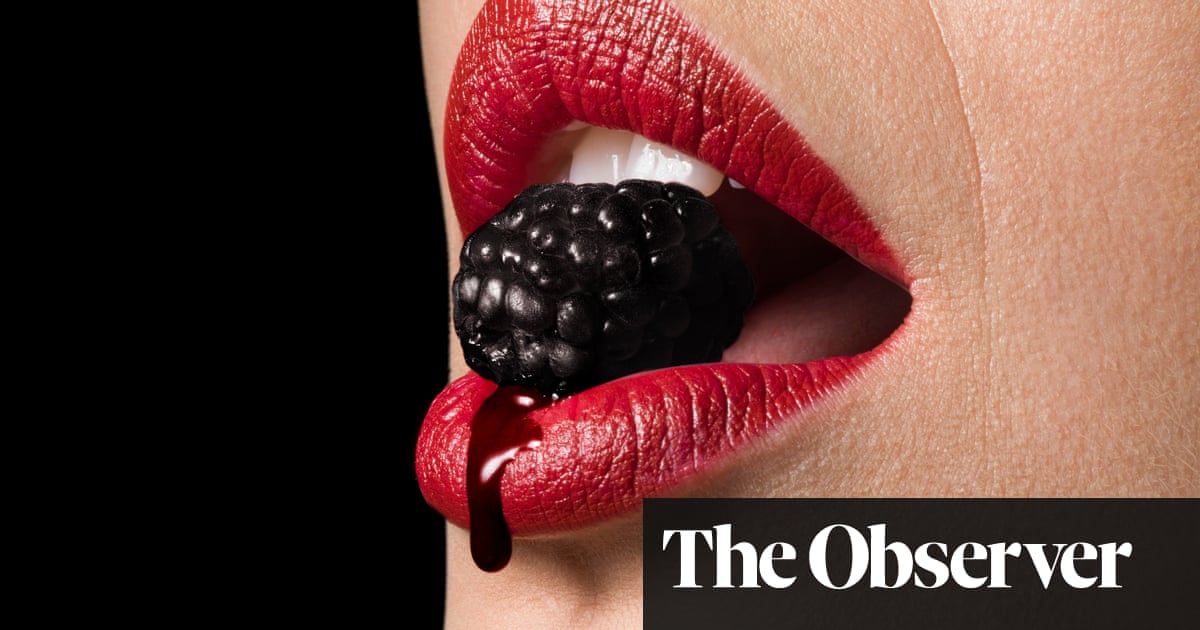 Berry merchandise: 10 of the perfect | Magnificence
