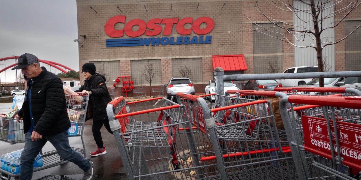 Costco CEO Says Firm Has ‘Engaged in’ Scan and Pay Checkout Possibility