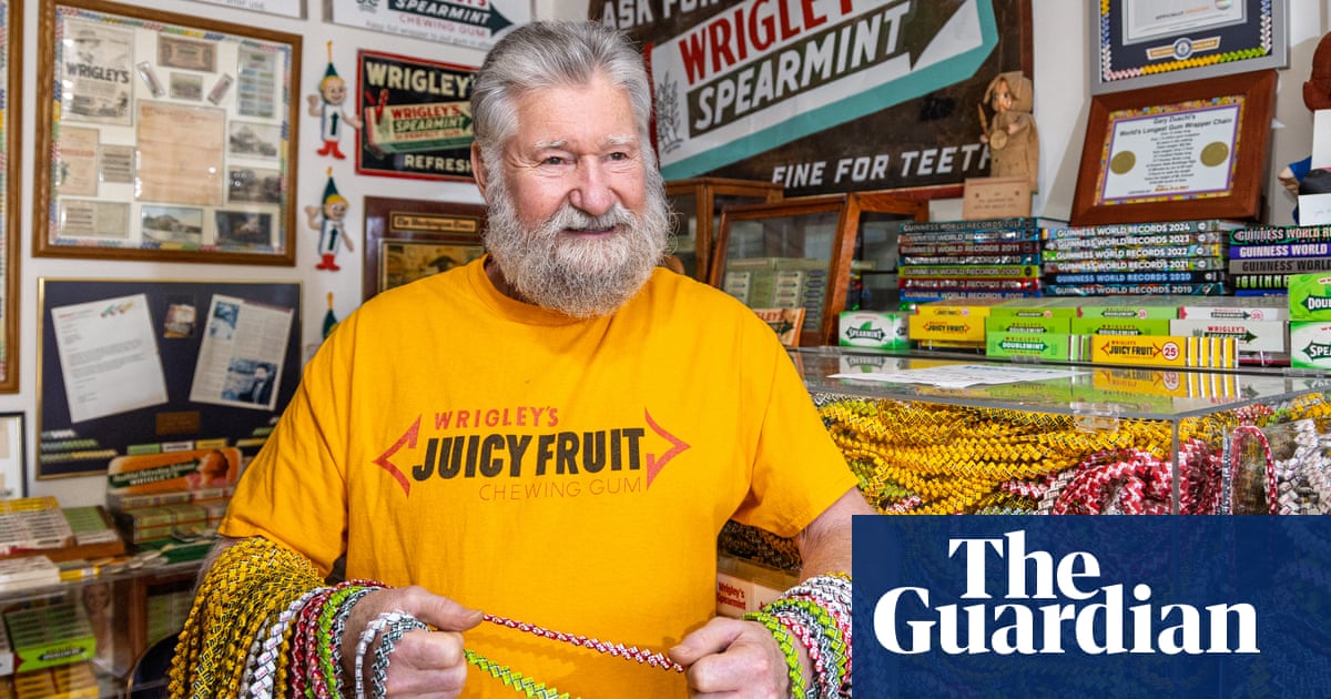 Expertise: I’ve made the longest chain of chewing-gum wrappers on this planet | Guinness World Information