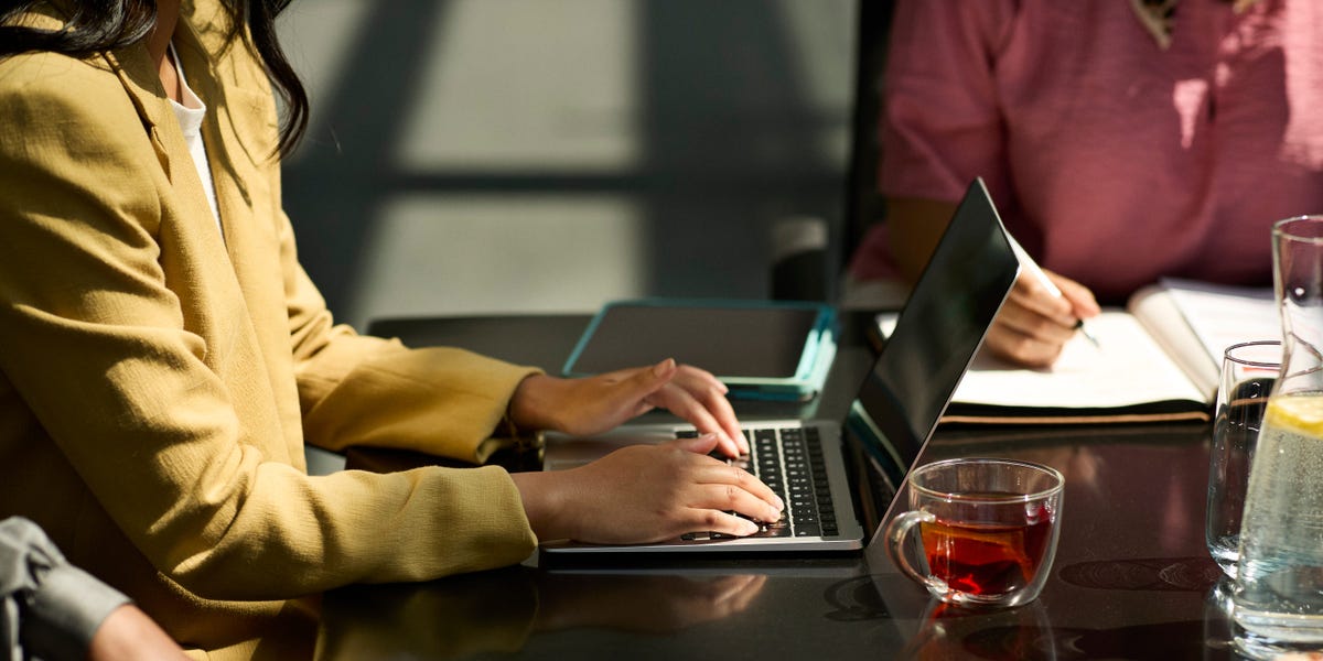 The Professionals and the Cons of Working in an All-Feminine Surroundings