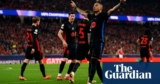 Raphinha strikes to provide 10-man Barcelona last-16 edge over Benfica | Champions League
